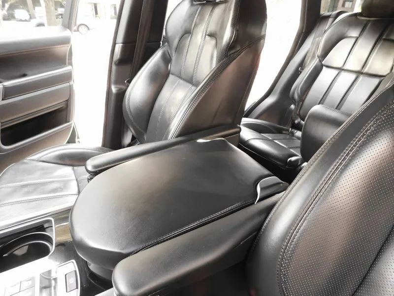 Used 2017 Land Rover Range Rover Sport HSE image 36