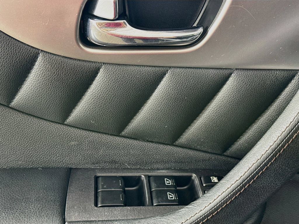 Used 2016 INFINITI QX70 2WD image 21
