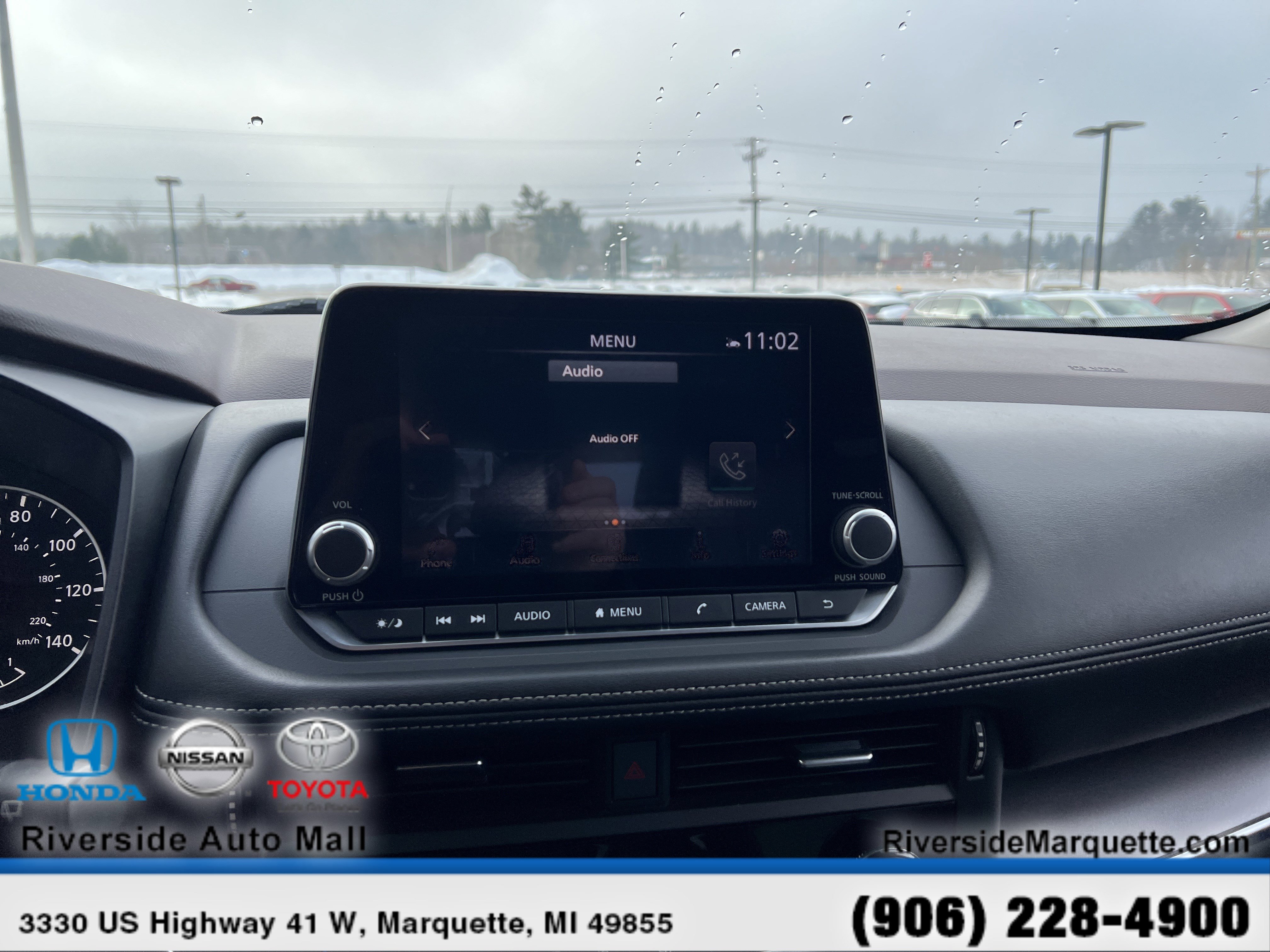Used 2023 Nissan Rogue SV image 17