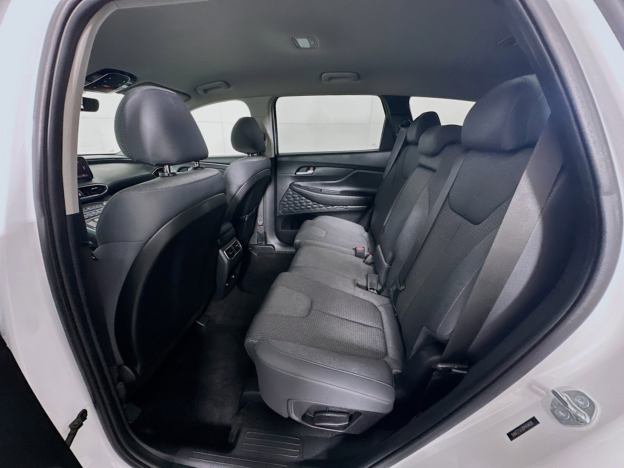 Used 2023 Hyundai Santa Fe SEL image 28