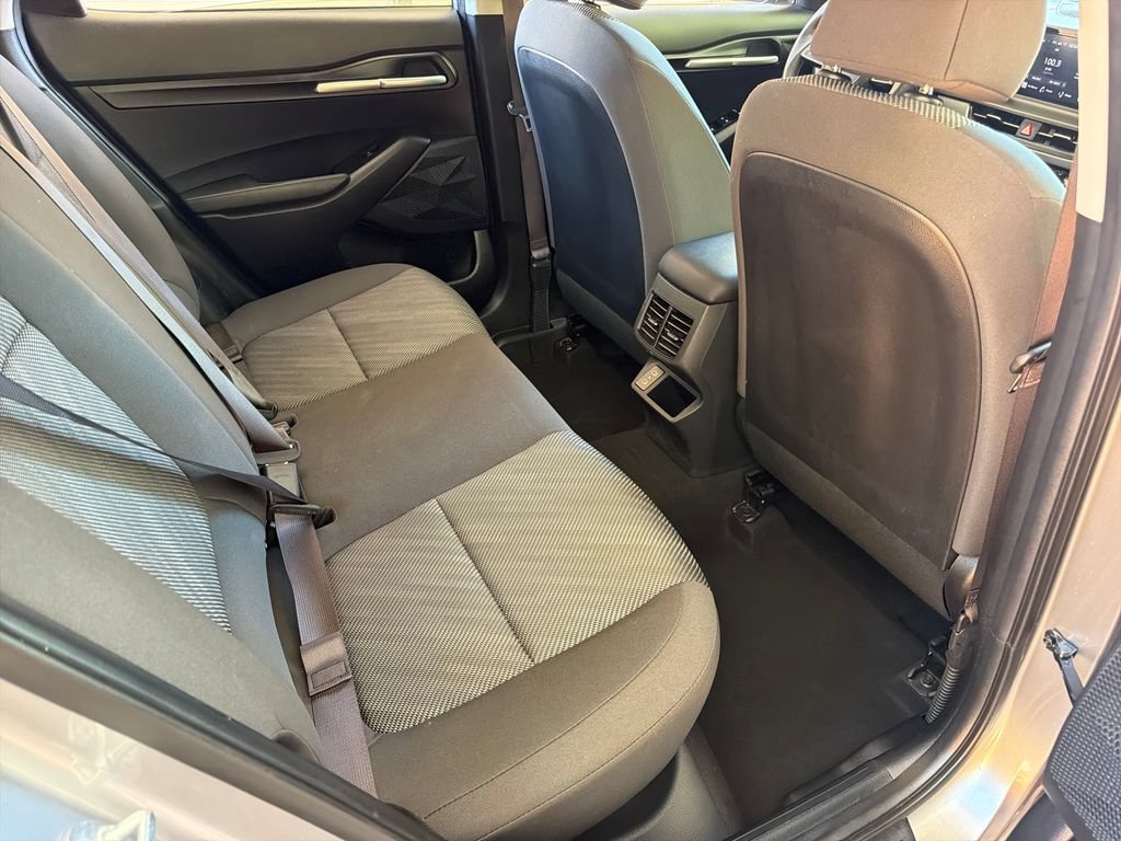 Used 2026 Kia Seltos LX FWD image 29