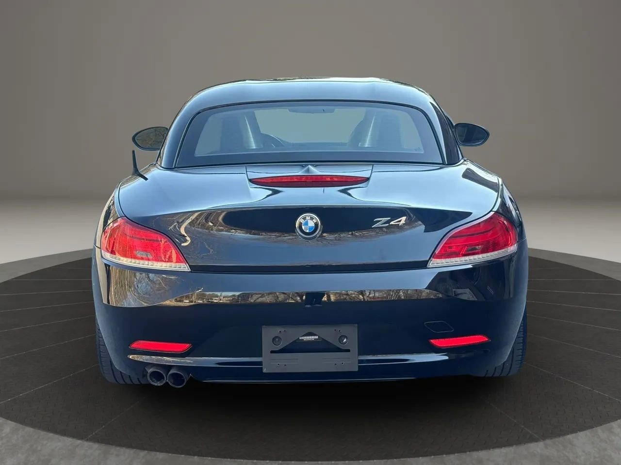 Used 2014 BMW Z4 sDrive28i image 6