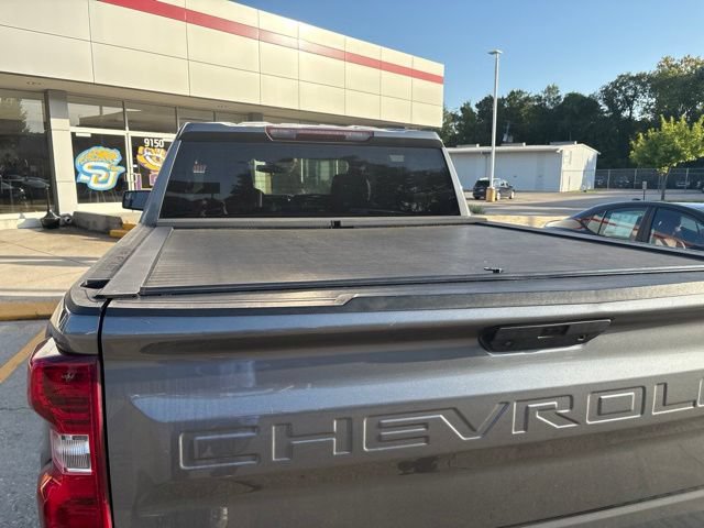 Used 2021 Chevrolet Silverado 1500 LT w/ Z71 Off-Road Package AWD/4WD image 13