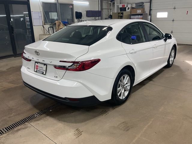 Used 2025 Toyota Camry LE image 6