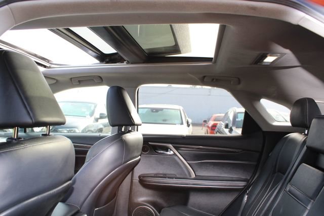 Used 2019 Lexus RX 350 FWD w/ Luxury Package image 39