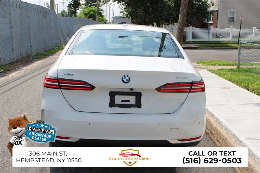 Used 2024 BMW 540i xDrive AWD/4WD image 6