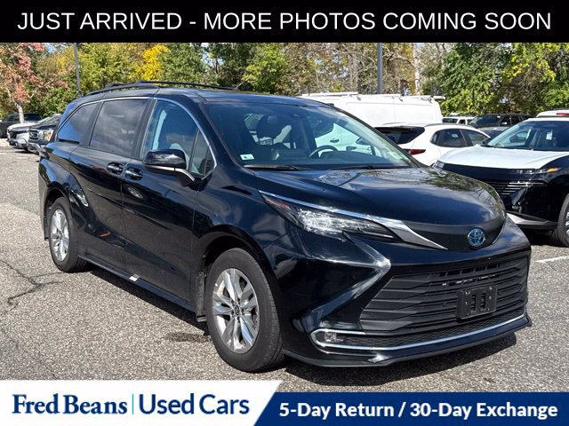 Used 2024 Toyota Sienna XLE w/ XLE Plus Package