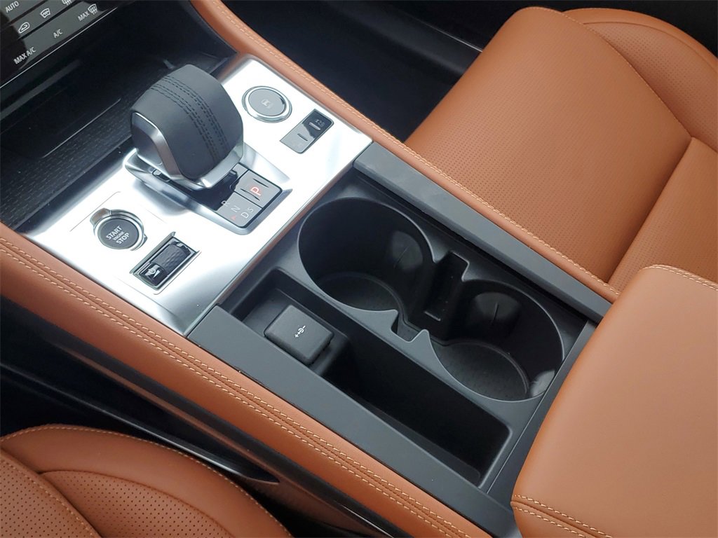 New 2025 Jaguar F-PACE R-Dynamic S image 24