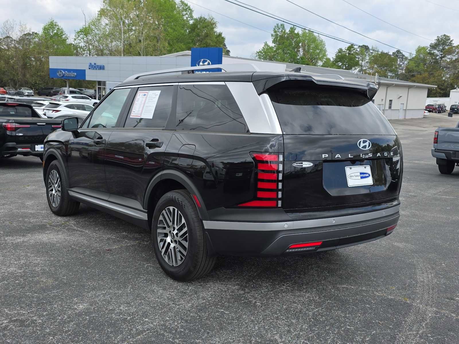 Certified 2026 Hyundai Palisade SEL FWD image 7
