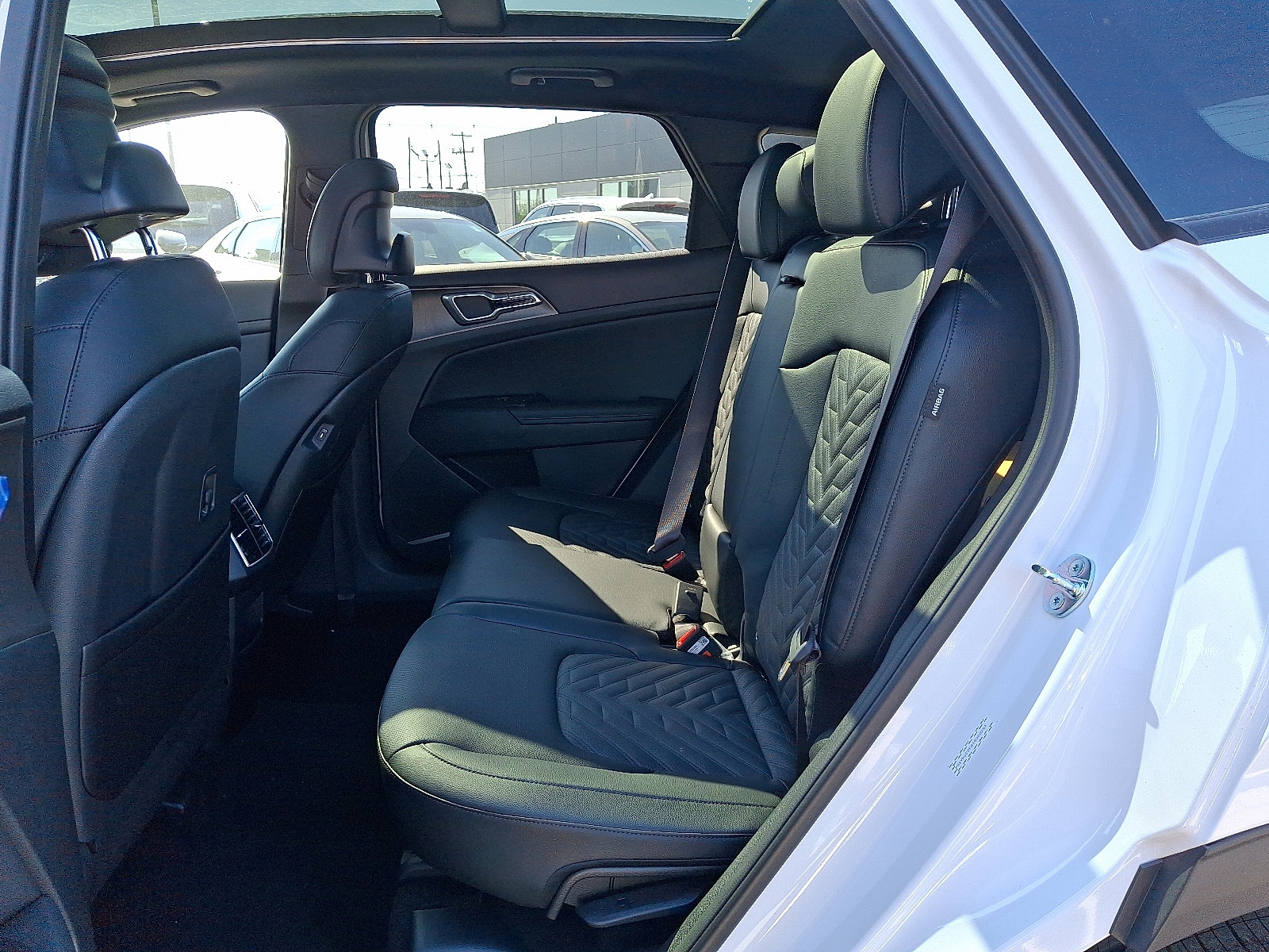 New 2026 Kia Sportage X-Line w/ X-Line Technology Package AWD/4WD image 11