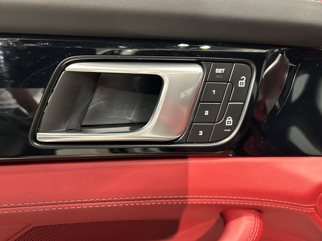 Used 2023 Porsche Panamera 4 Platinum Edition w/ Assistance Package AWD/4WD image 12