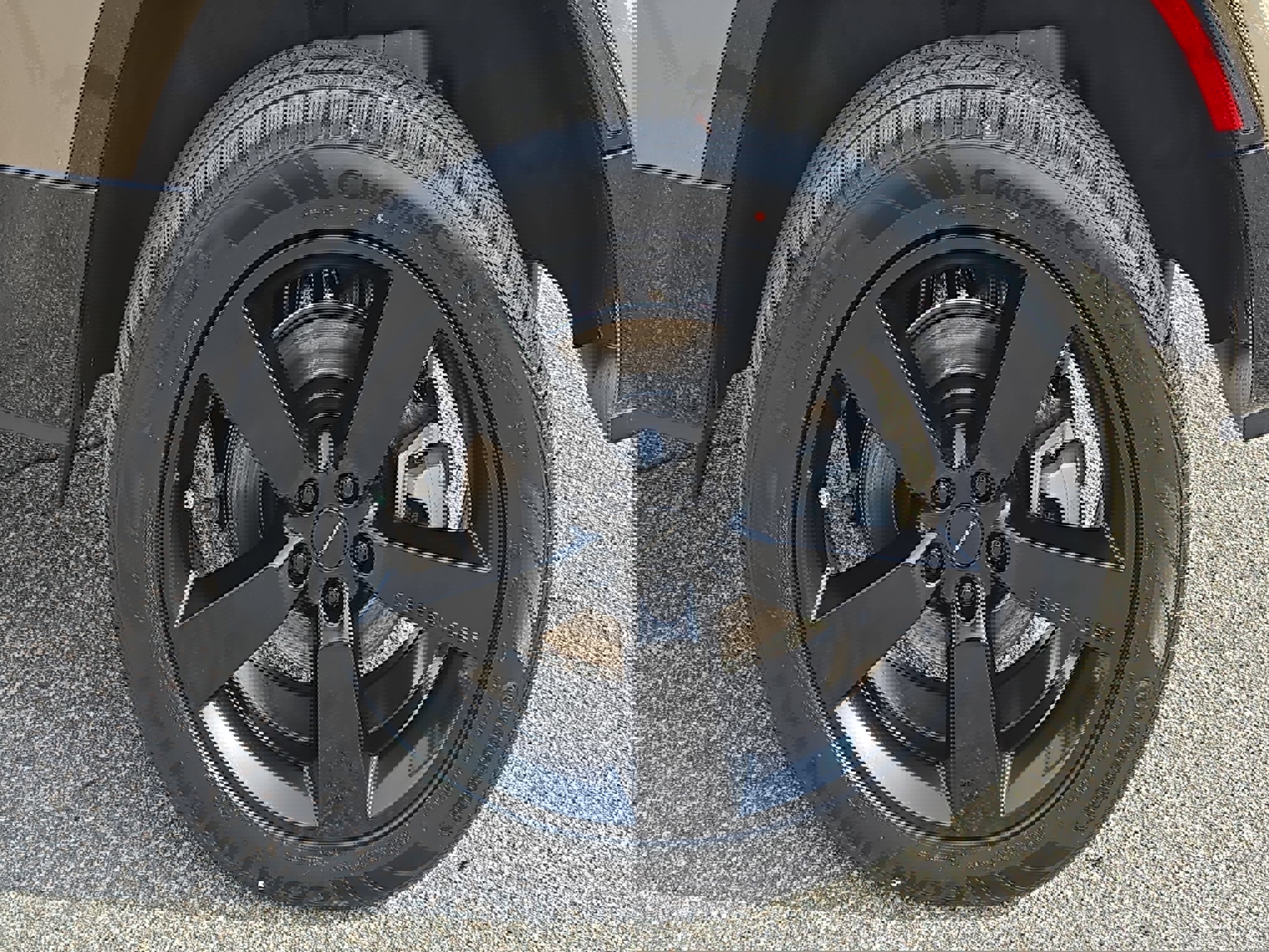 New 2026 Land Rover Defender 130 X-Dynamic SE image 34