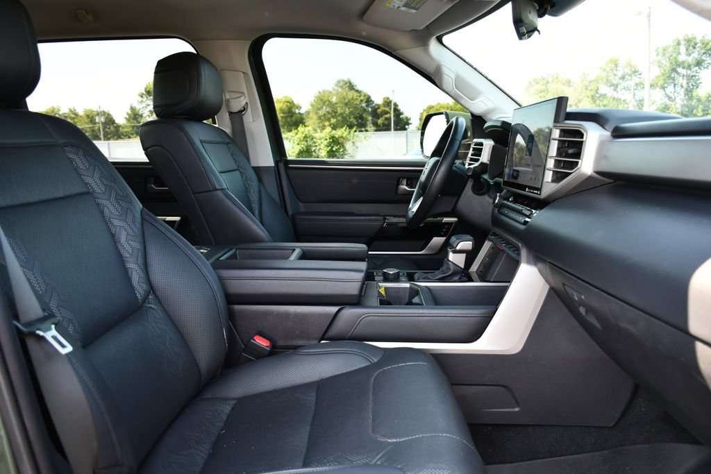 Used 2022 Toyota Tundra Limited AWD/4WD image 37