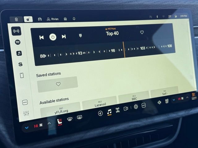 Used 2022 Rivian R1T Launch Edition image 35