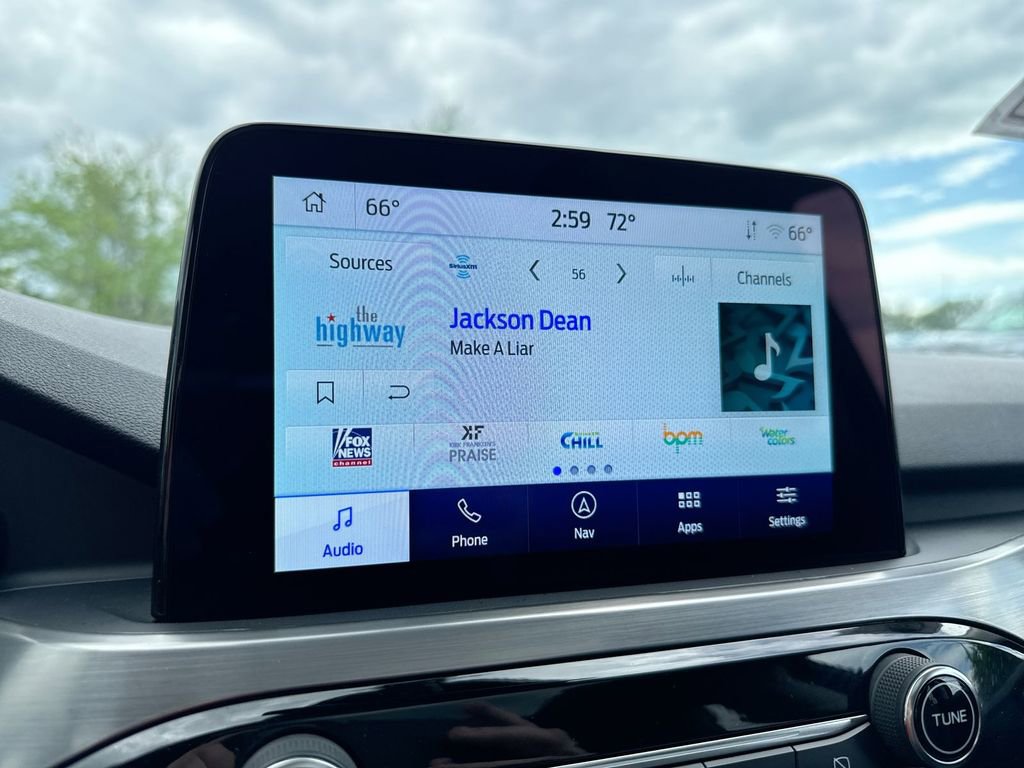 Used 2022 Ford Escape Titanium w/ Class II Trailer Tow Package AWD/4WD image 14