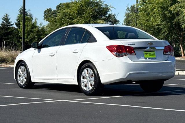 Used 2012 Chevrolet Cruze LS w/ Connectivity Package FWD image 3