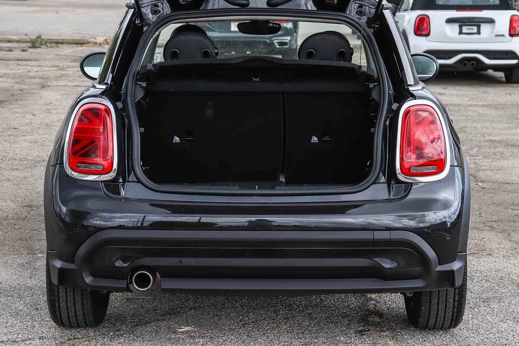 Used 2024 MINI Cooper 2-Door Hardtop FWD image 41