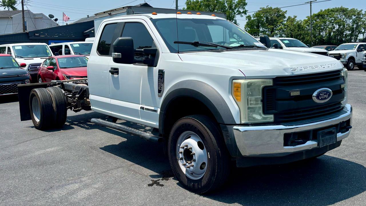 Used 2017 Ford F550 2WD SuperCab Super Duty image 4
