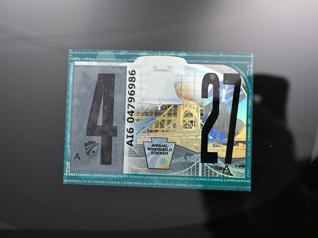 Used 2023 Tesla Model 3 Standard Range image 5