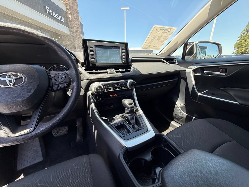 Used 2019 Toyota RAV4 XLE FWD image 24