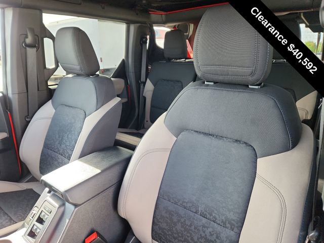 Used 2023 Ford Bronco Wildtrak image 31