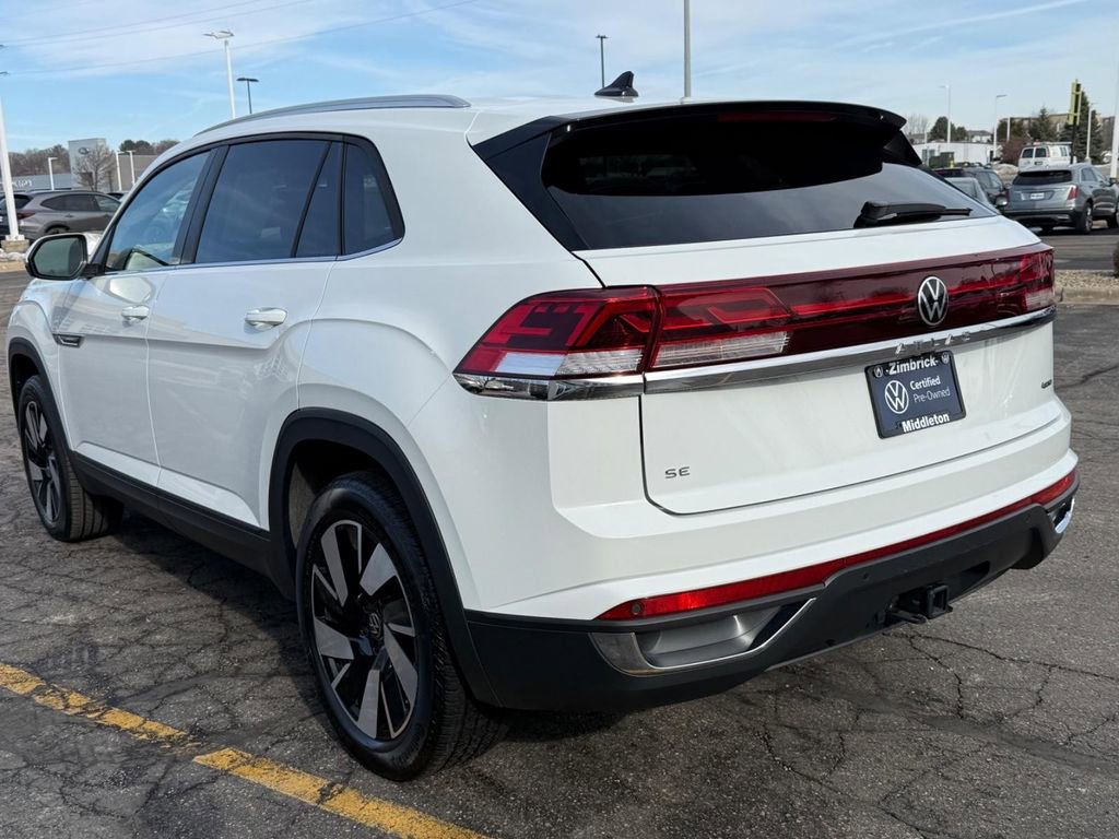 Certified 2025 Volkswagen Atlas Cross Sport SE image 6