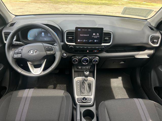 New 2026 Hyundai Venue SEL FWD image 18