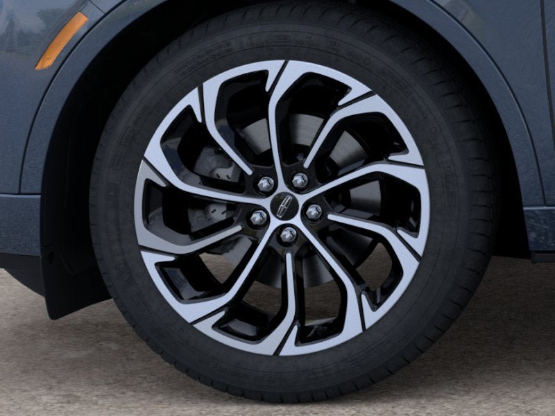 New 2026 Lincoln Nautilus Reserve AWD/4WD image 19