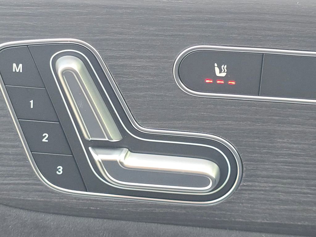 New 2026 Mercedes-Benz GLA 35 AMG 4MATIC image 6