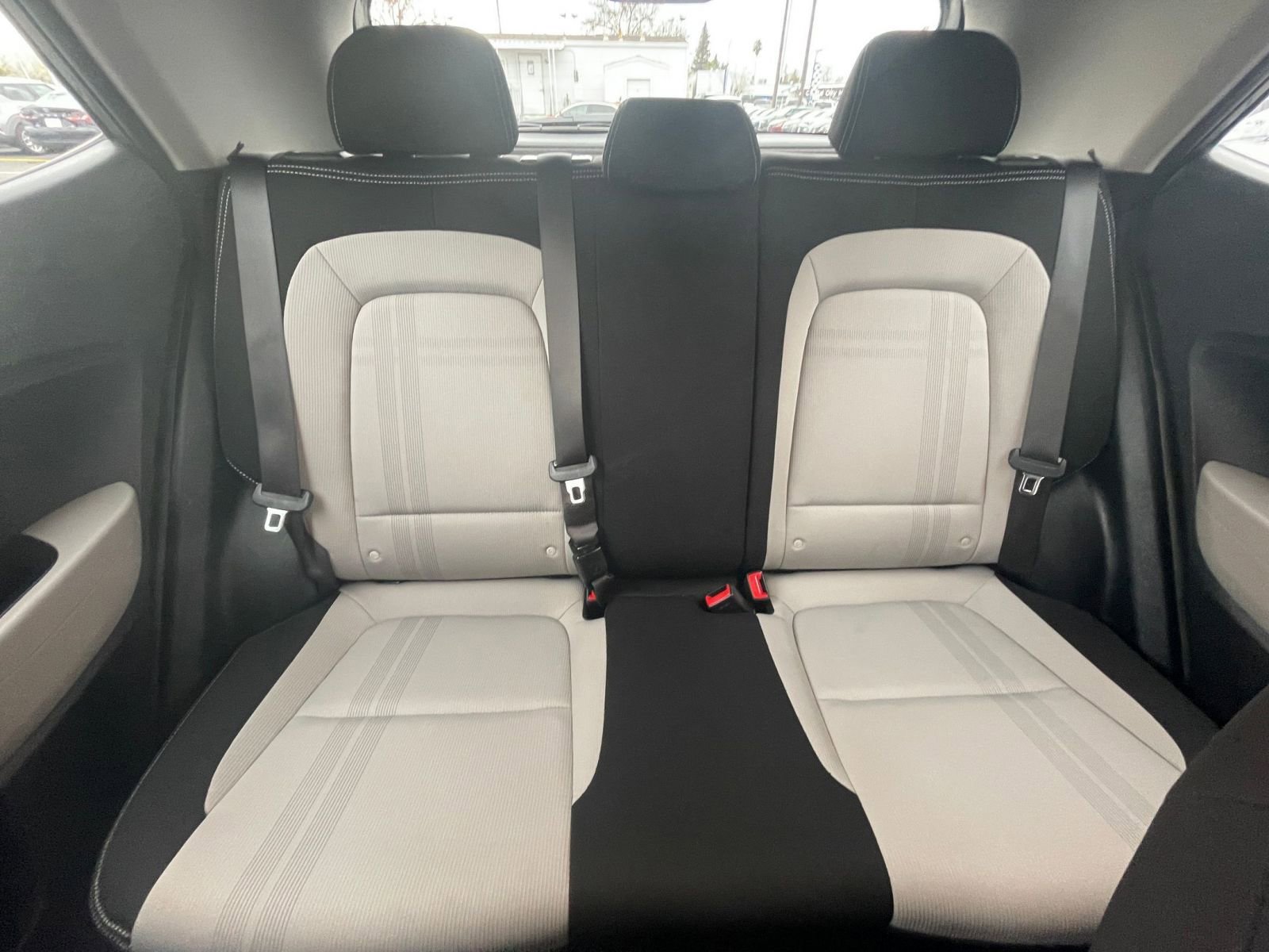 Used 2025 Hyundai Venue SEL image 34