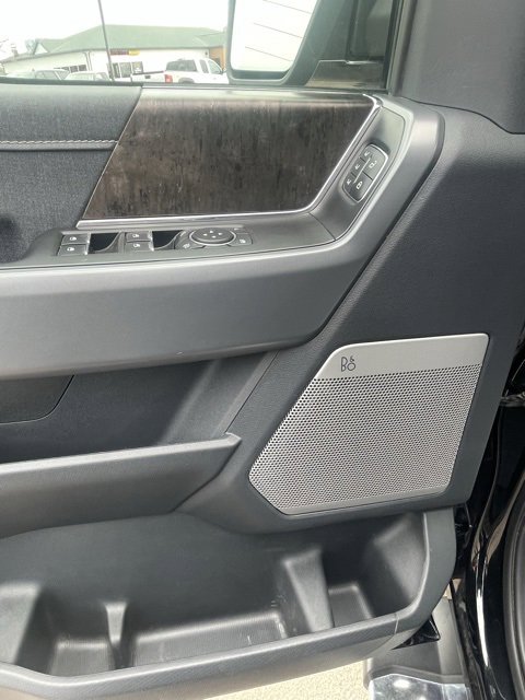 Used 2022 Ford F150 Lariat w/ Equipment Group 502A High image 12