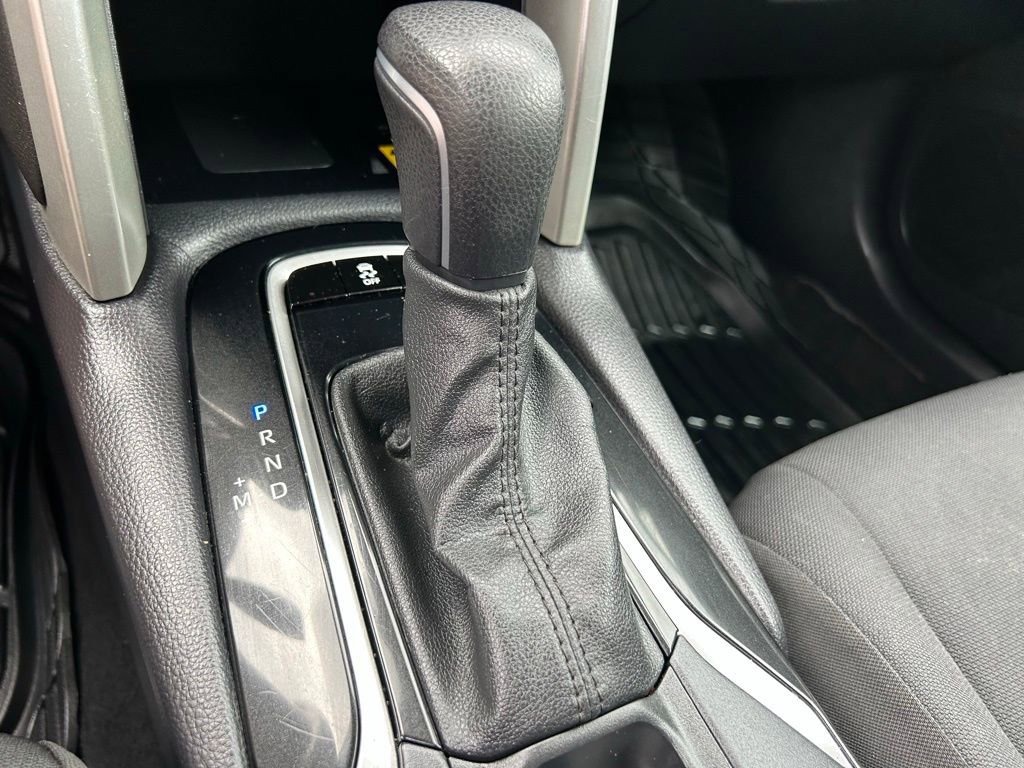 Used 2022 Toyota Corolla Cross LE FWD image 22