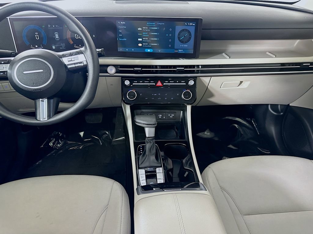 Used 2025 Hyundai Tucson SEL image 16