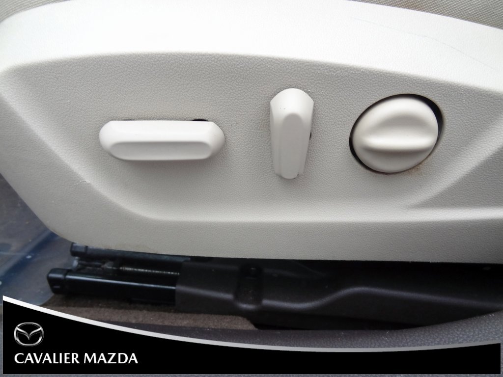 Used 2015 Buick Regal Premium w/ Experience Buick Package image 12