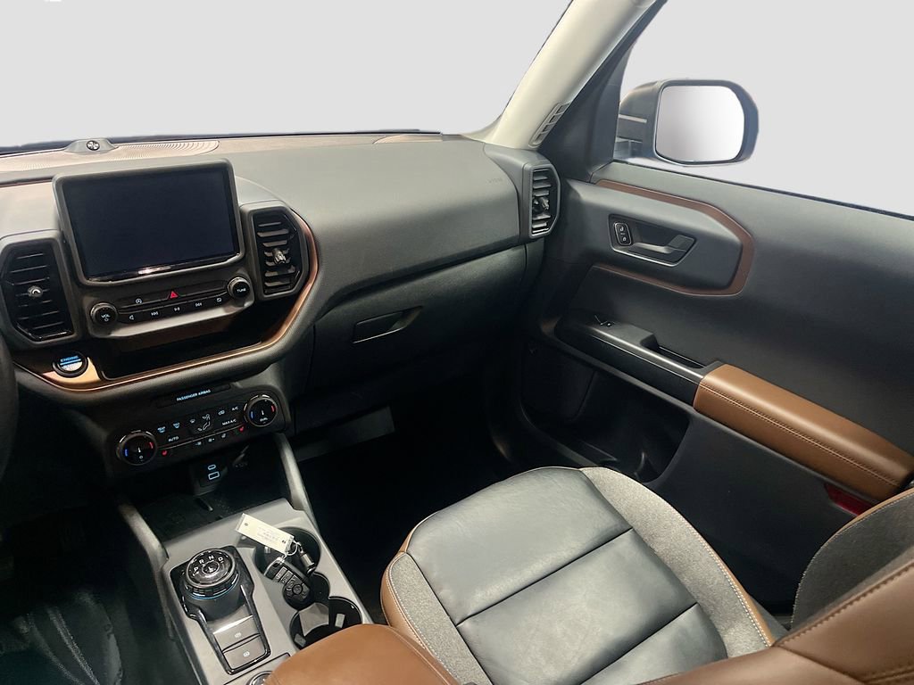 Used 2022 Ford Bronco Sport Outer Banks w/ Tech Package image 25
