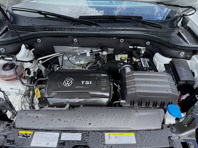 Used 2023 Volkswagen Atlas Cross Sport SEL R-Line image 30