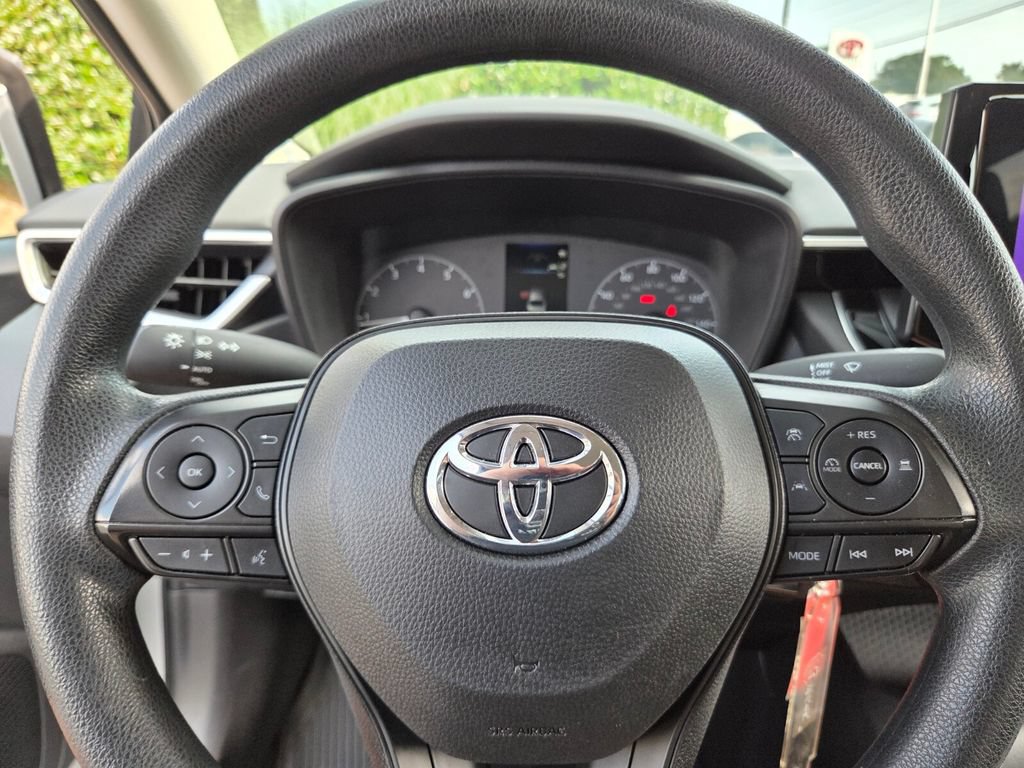 Used 2023 Toyota Corolla LE FWD image 22