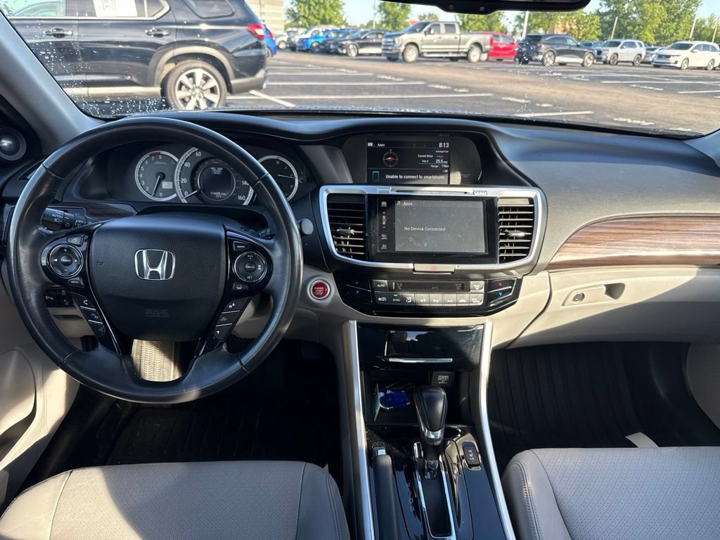 Used 2016 Honda Accord Touring image 20