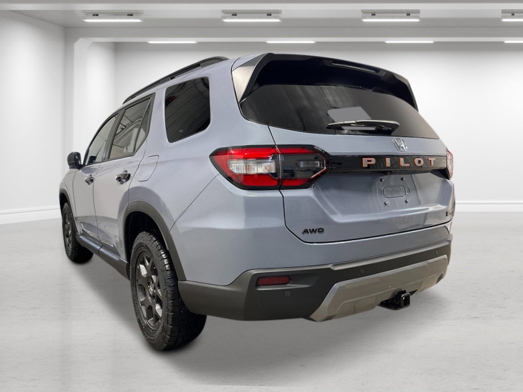 New 2026 Honda Pilot TrailSport image 3