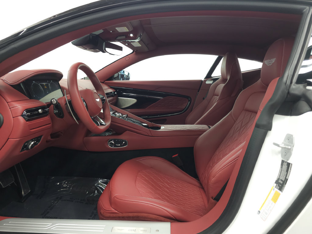 Used 2025 Aston Martin DB12 Coupe RWD image 8
