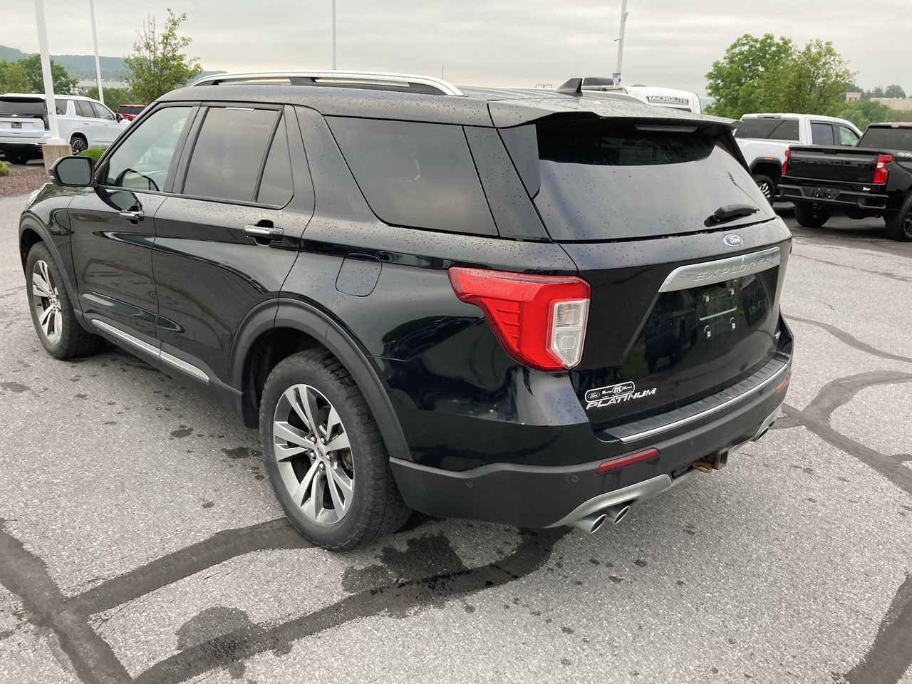 Used 2020 Ford Explorer Platinum w/ Premium Technology Package AWD/4WD image 5