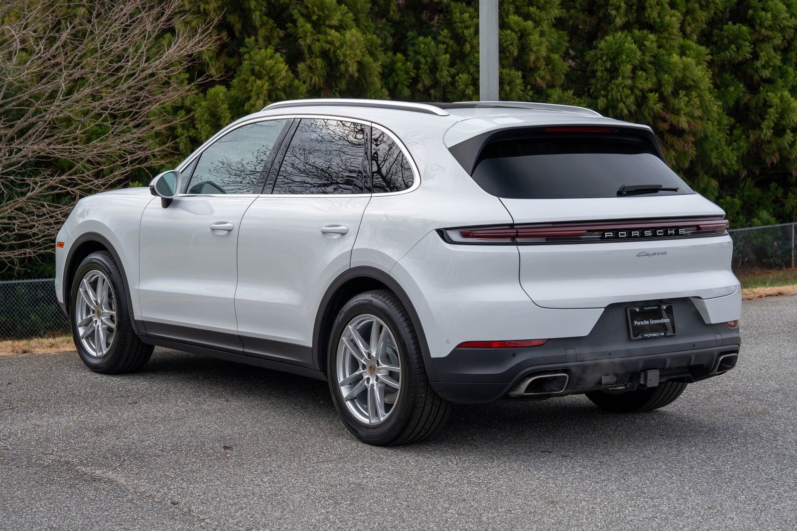 Certified 2024 Porsche Cayenne image 3