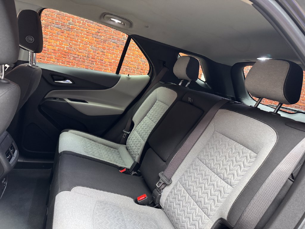 Used 2023 Chevrolet Equinox LS w/ LS Convenience Package FWD image 23