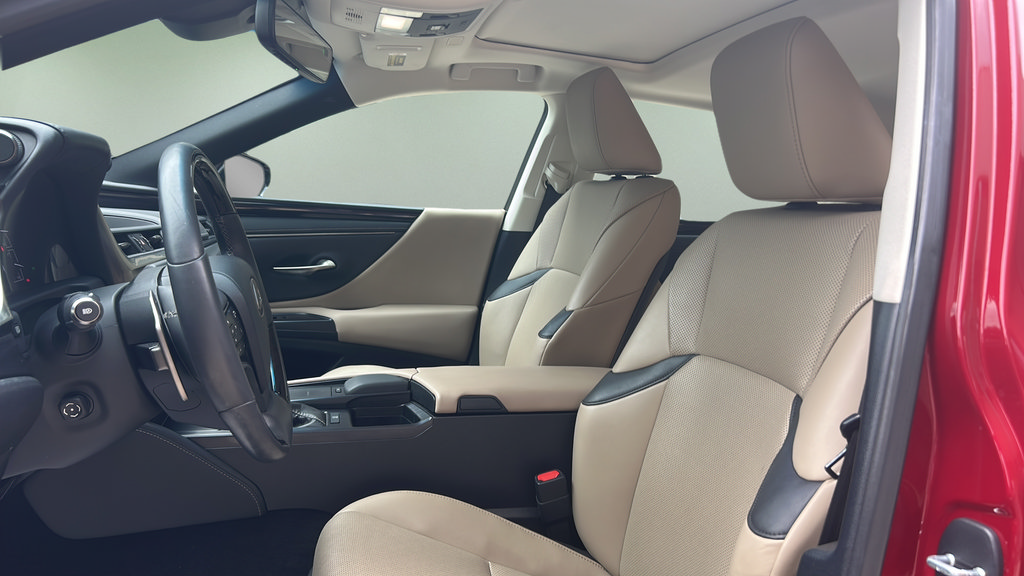 Used 2020 Lexus ES 350 w/ Premium Package FWD image 15