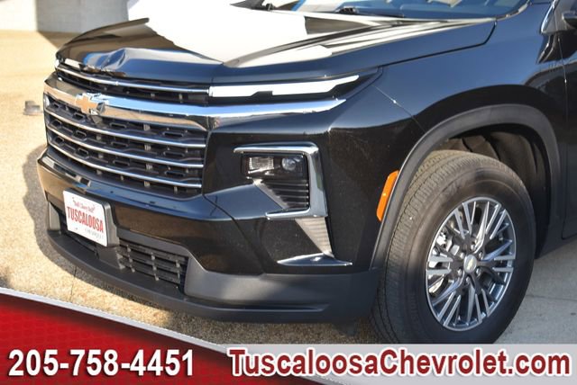 Used 2025 Chevrolet Traverse LT w/ Driver Confidence Package image 44