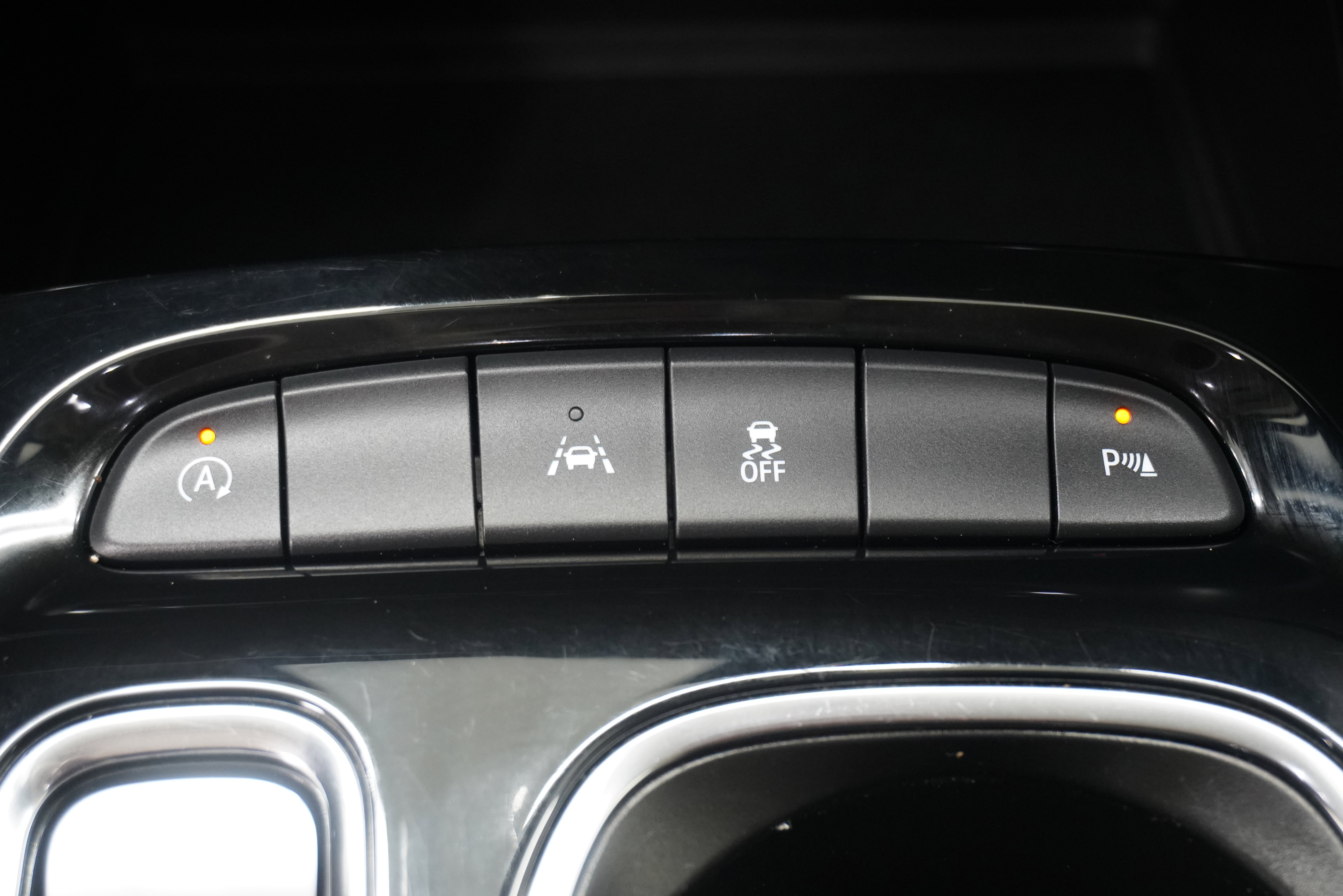 Used 2023 Buick Envision Essence w/ Sport Touring Package FWD image 22