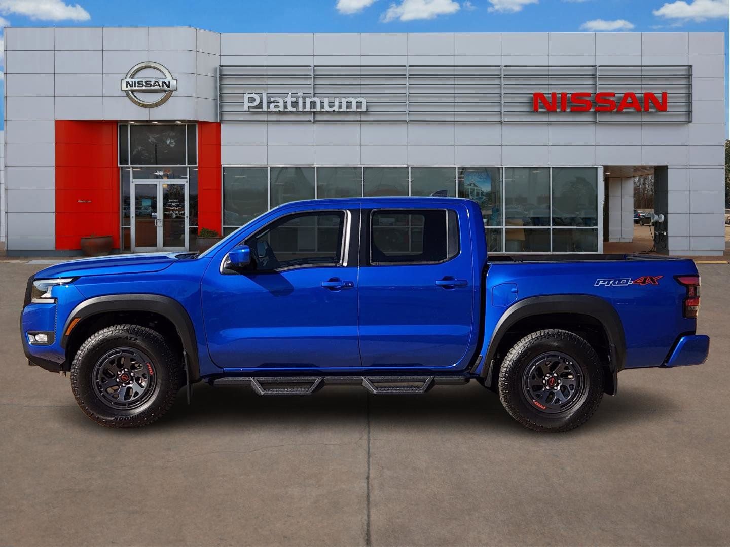 New 2026 Nissan Frontier PRO-4X w/ Pro-4x Convenience Package image 3