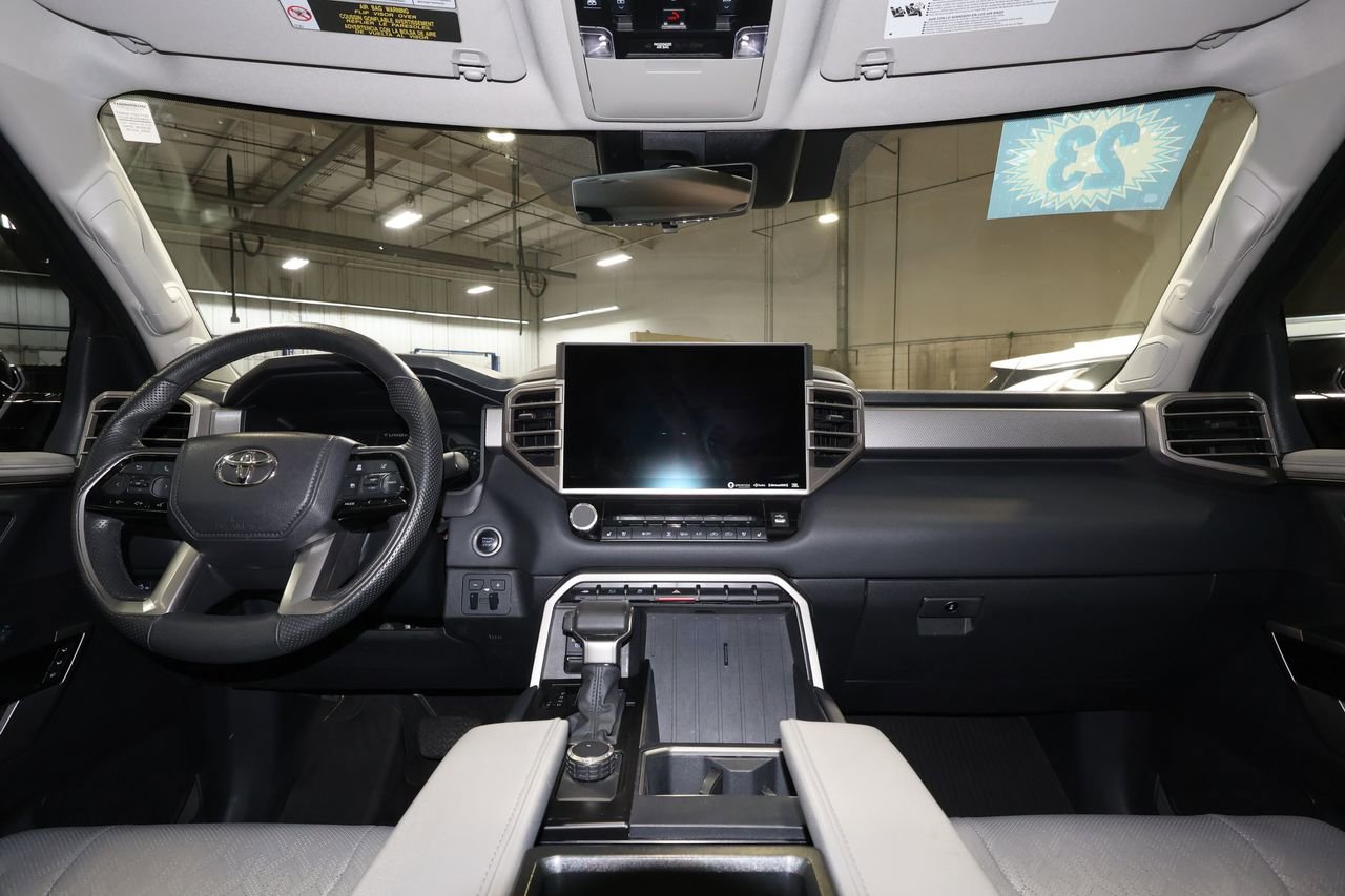 Used 2023 Toyota Tundra Limited image 28