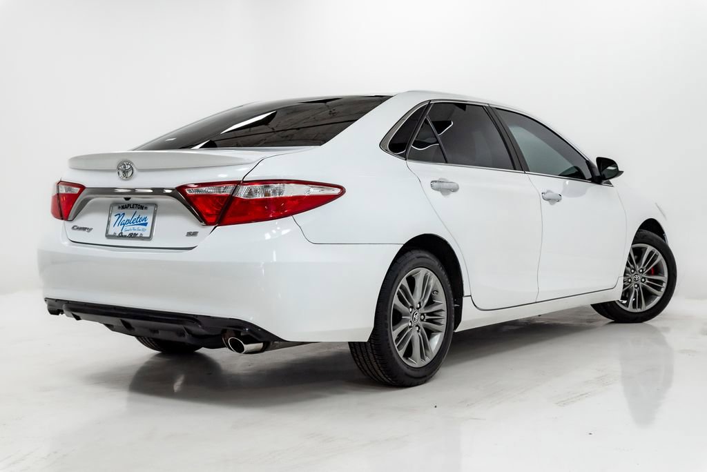 Used 2016 Toyota Camry SE image 26