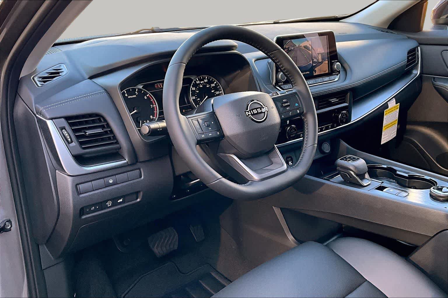 New 2026 Nissan Rogue Dark Armor AWD/4WD image 8